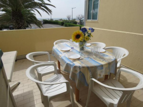 Charmant T2 de 40m² en front de mer avec loggia, terrasse et parking privé - Sète - FR-1-472-127